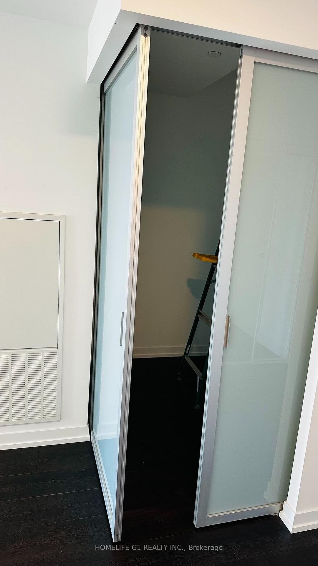 2020 Bathurst Street, Unit 1101 thumbnail 9