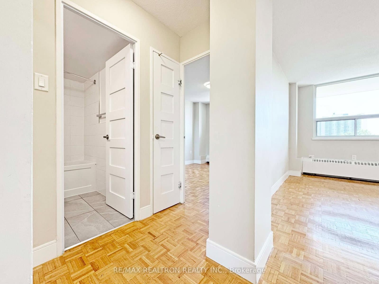 1500 Bathurst Street, Unit 907 thumbnail 7