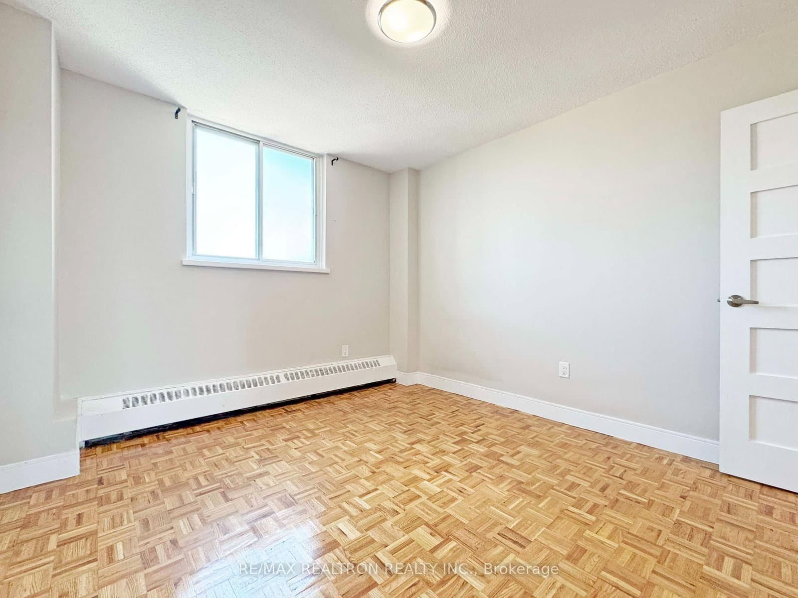 1500 Bathurst Street, Unit 907 thumbnail 9
