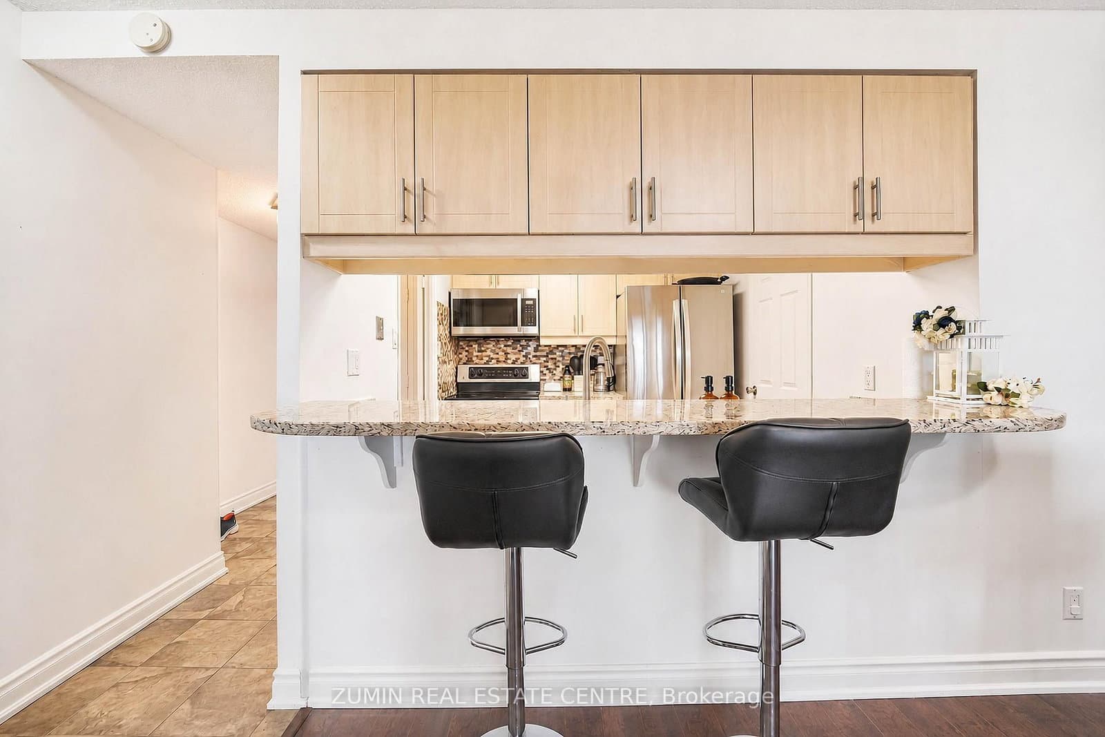 1555 E Finch Avenue E, Unit 602 thumbnail 9