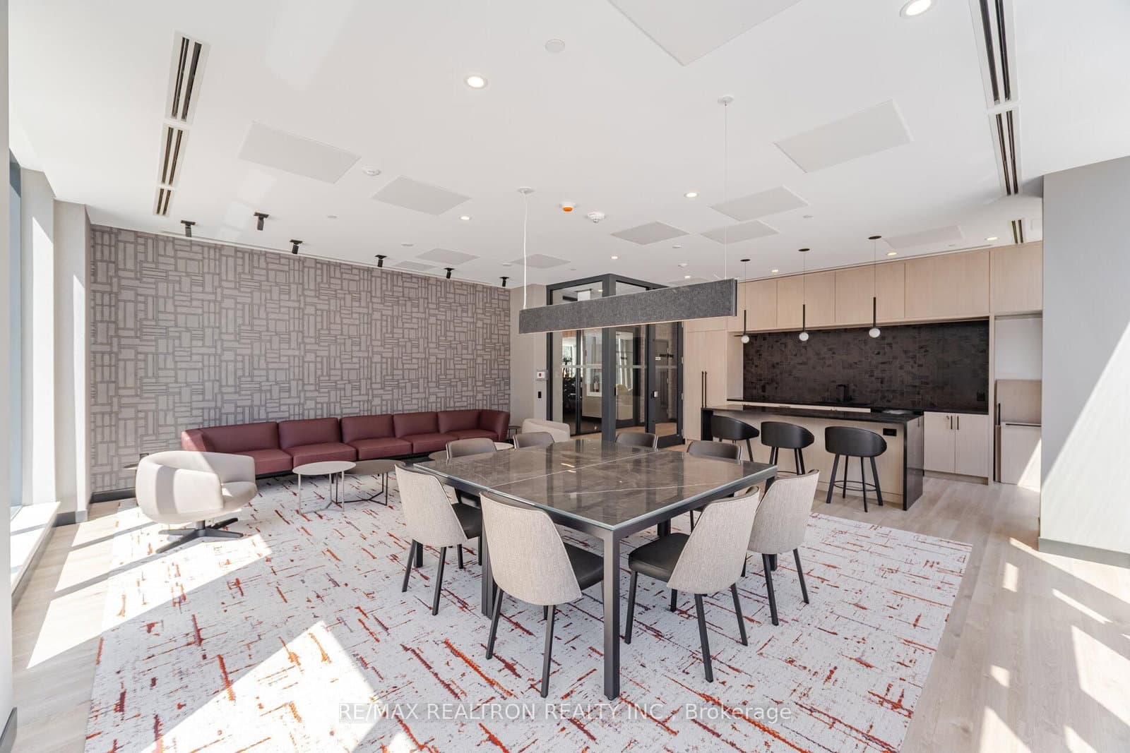 664 Spadina Avenue, Unit 710 thumbnail 27