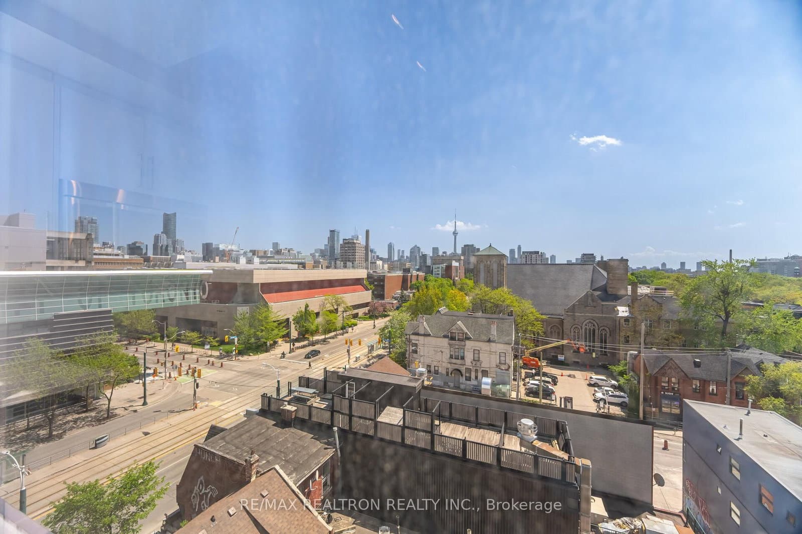 664 Spadina Avenue, Unit 710 thumbnail 7