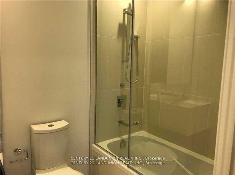 1 Bloor Street E, Unit 2612 thumbnail 10
