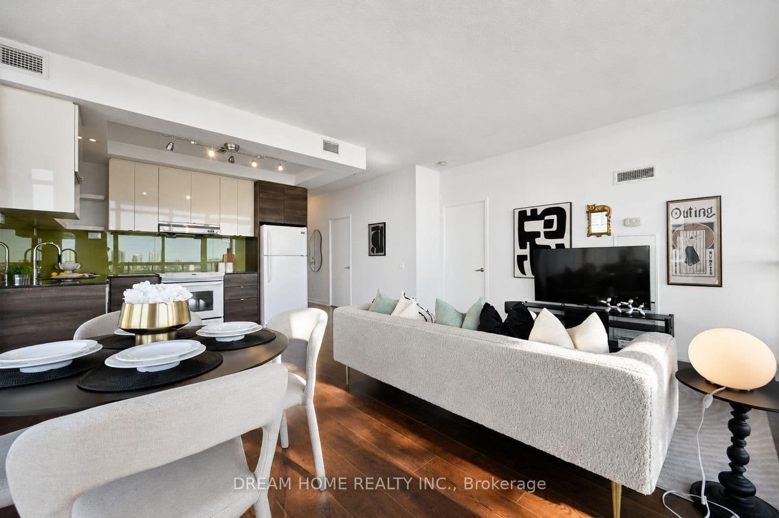 121 Mcmahon Drive, Unit 2608 thumbnail 11