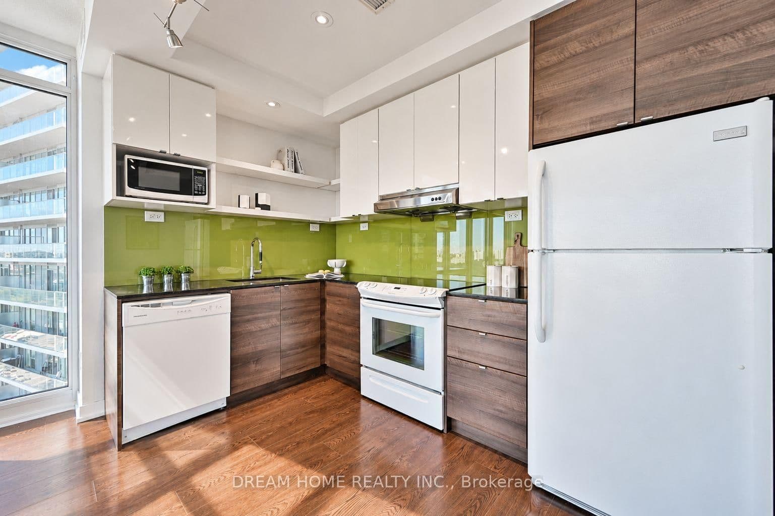 121 Mcmahon Drive, Unit 2608 thumbnail 18