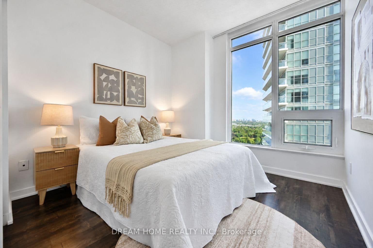 121 Mcmahon Drive, Unit 2608 thumbnail 25
