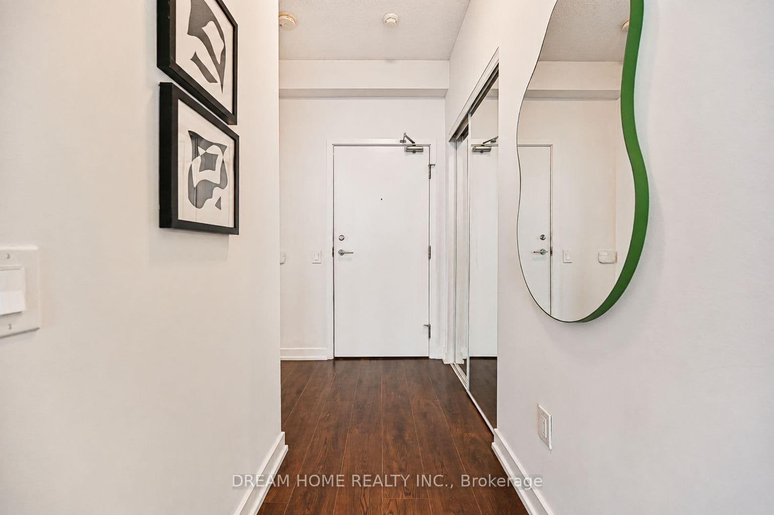 121 Mcmahon Drive, Unit 2608 thumbnail 3