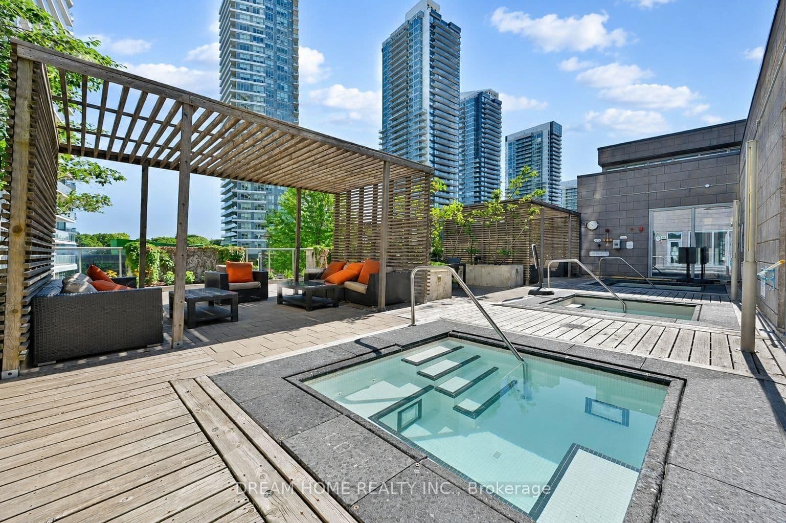 121 Mcmahon Drive, Unit 2608 thumbnail 37