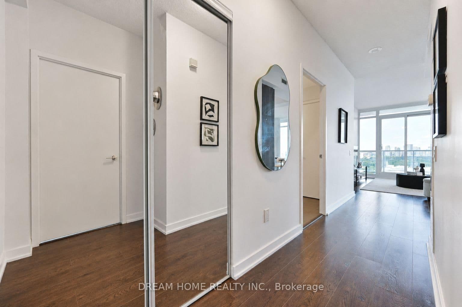 121 Mcmahon Drive, Unit 2608 thumbnail 4