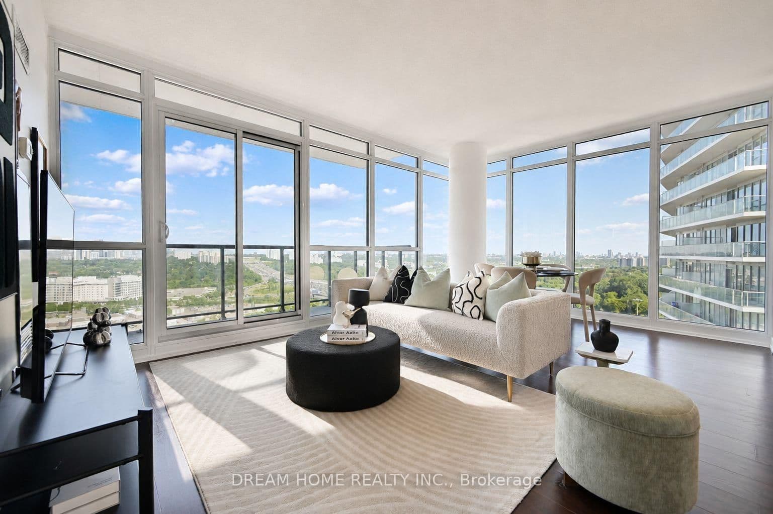 121 Mcmahon Drive, Unit 2608 thumbnail 7