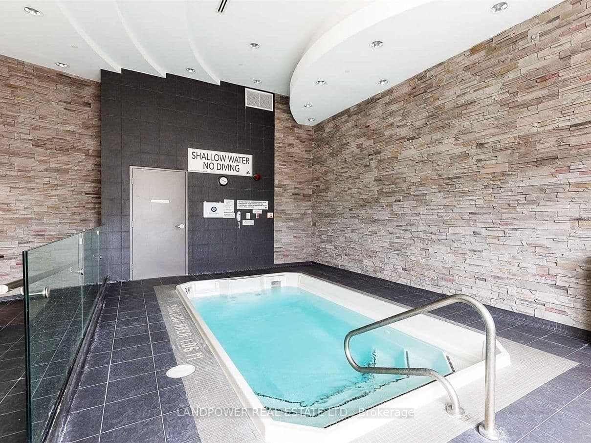 2756 Old Leslie Street, Unit 601 thumbnail 11