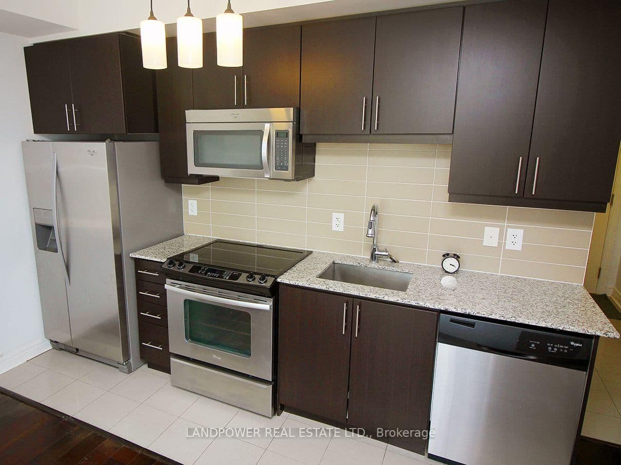2756 Old Leslie Street, Unit 601 thumbnail 23