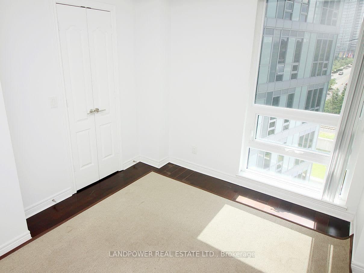 2756 Old Leslie Street, Unit 601 thumbnail 29