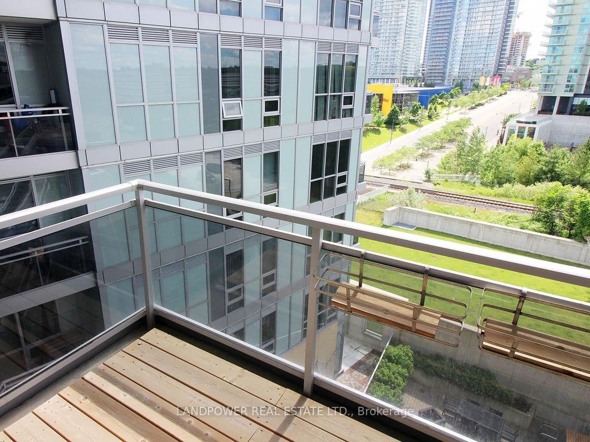 2756 Old Leslie Street, Unit 601 thumbnail 35