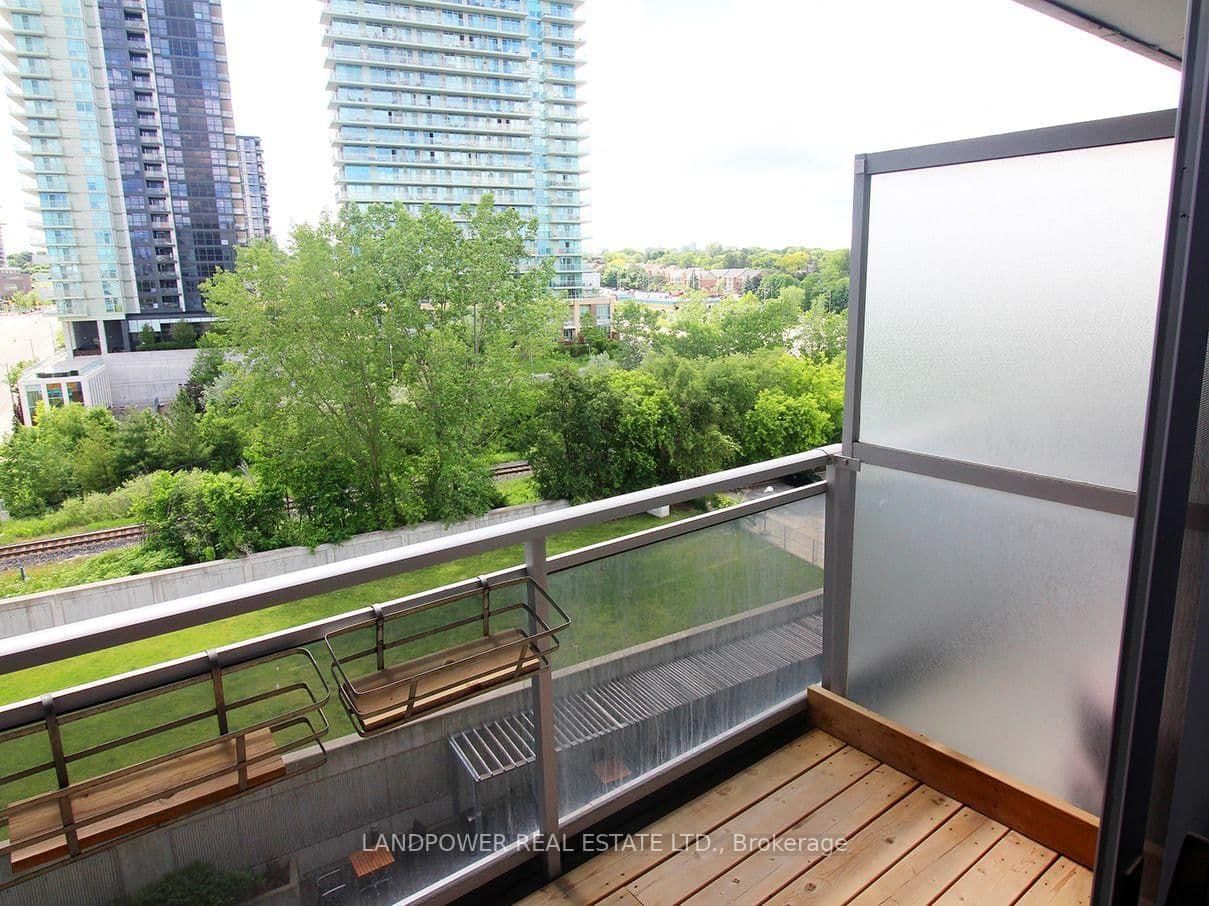 2756 Old Leslie Street, Unit 601 thumbnail 36