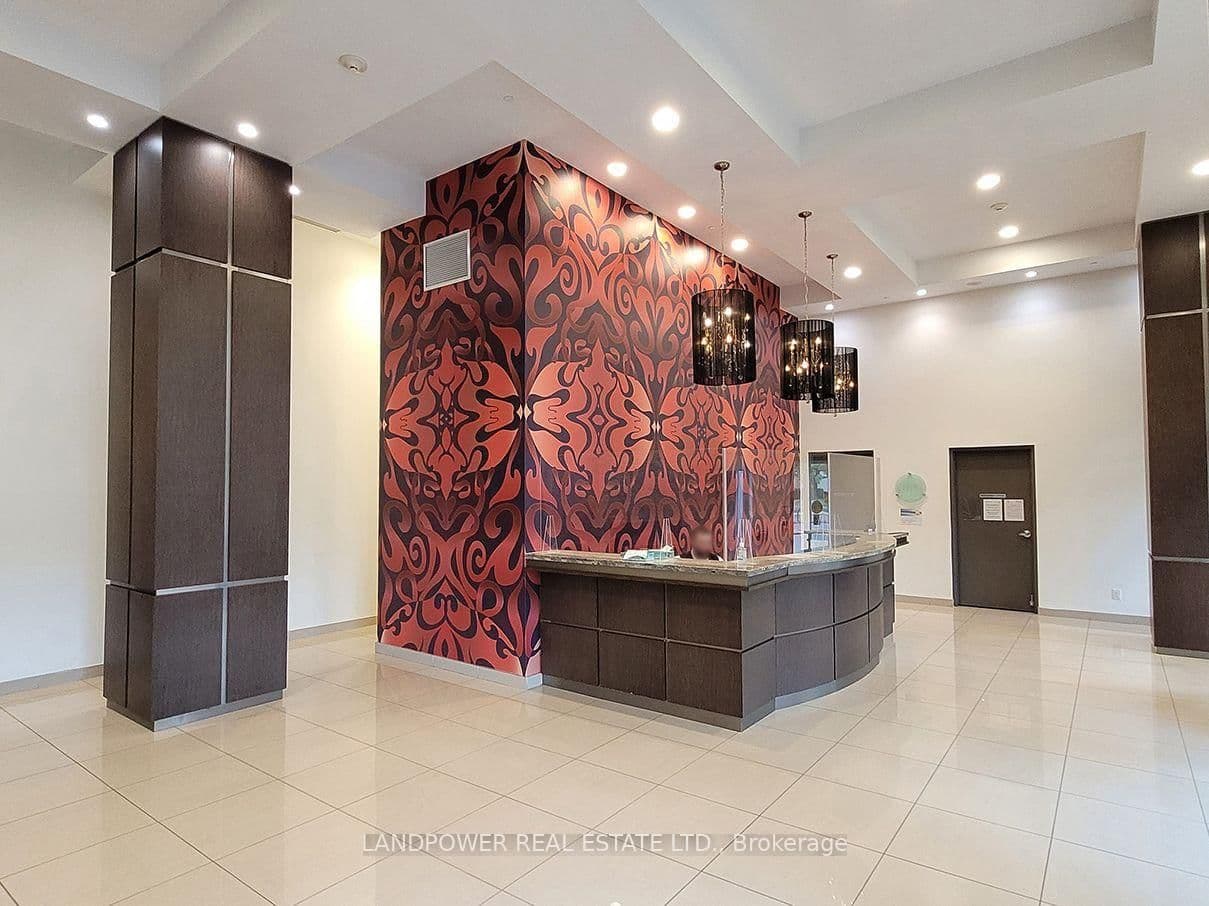 2756 Old Leslie Street, Unit 601 thumbnail 4