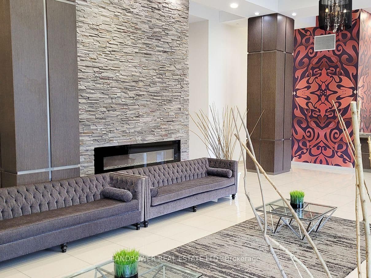 2756 Old Leslie Street, Unit 601 thumbnail 8