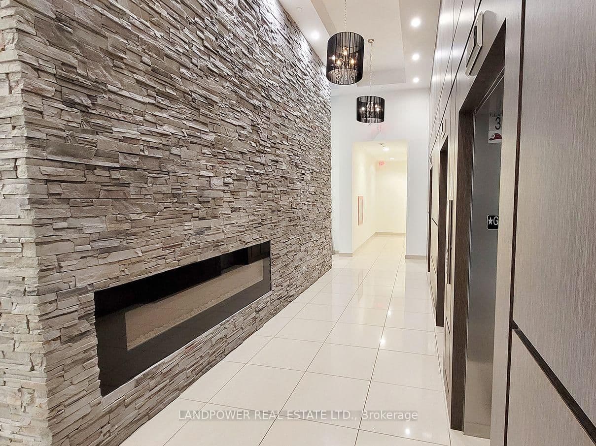 2756 Old Leslie Street, Unit 601 thumbnail 9