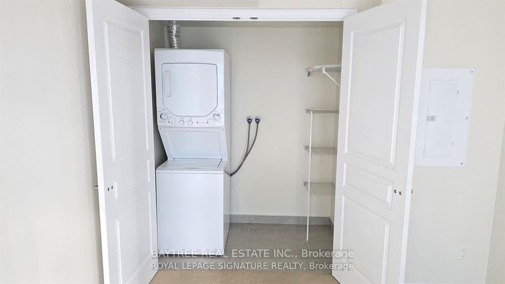 352 Front Street W, Unit 622 thumbnail 4