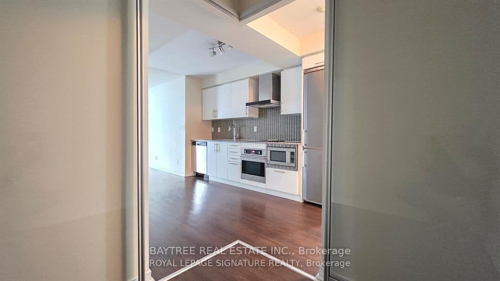 352 Front Street W, Unit 622 thumbnail 8