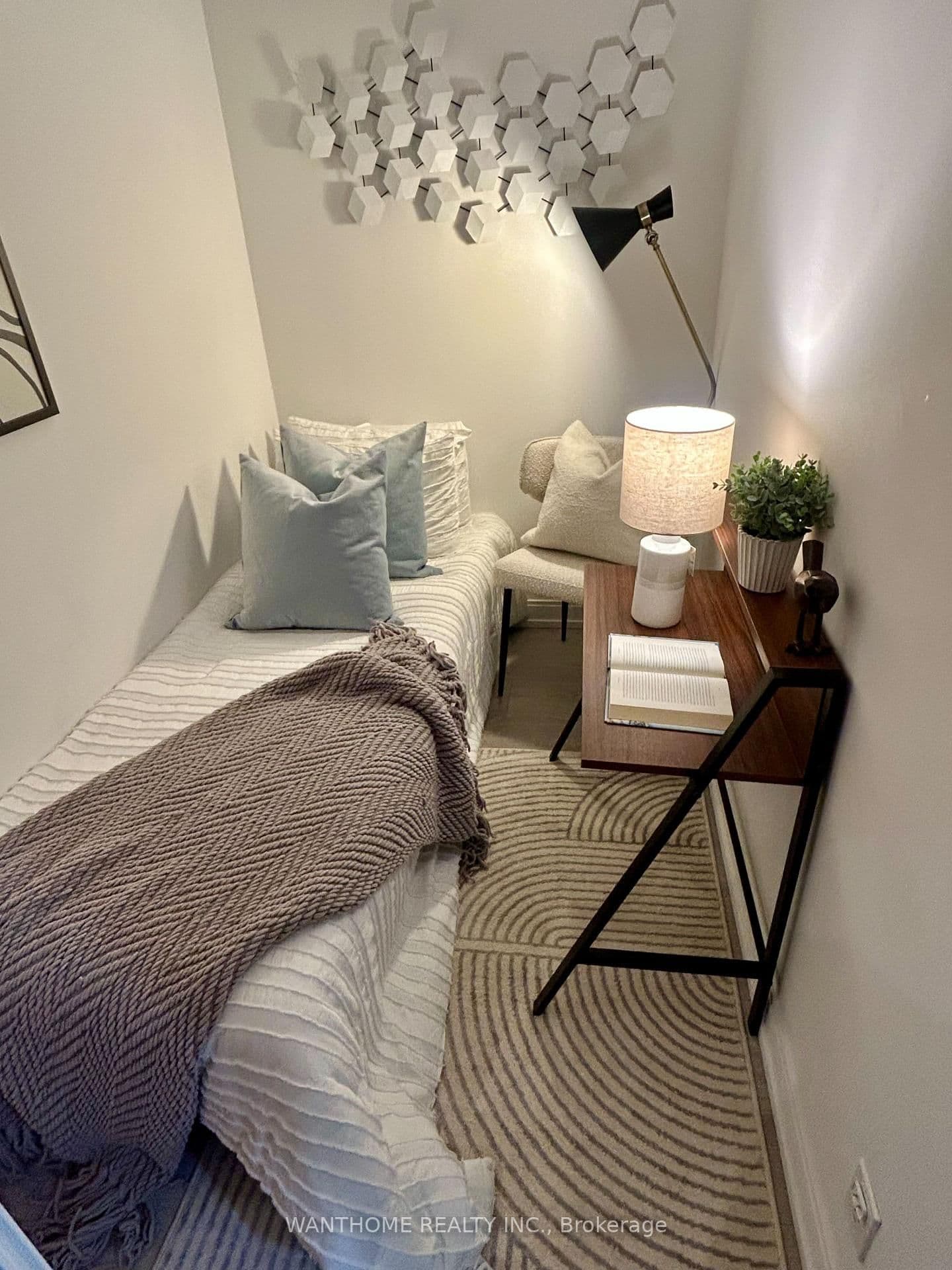181 Dundas Street E, Unit 502 thumbnail 10