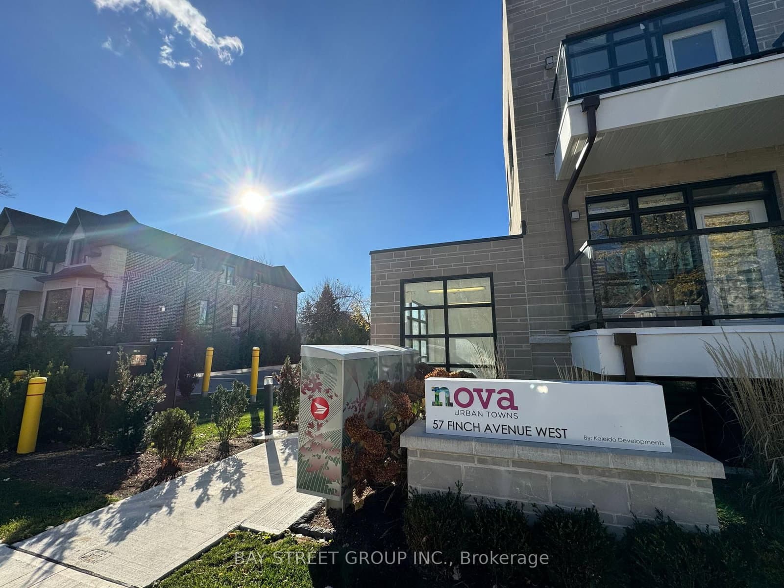 57 Finch Avenue W, Unit 30 - Image 1