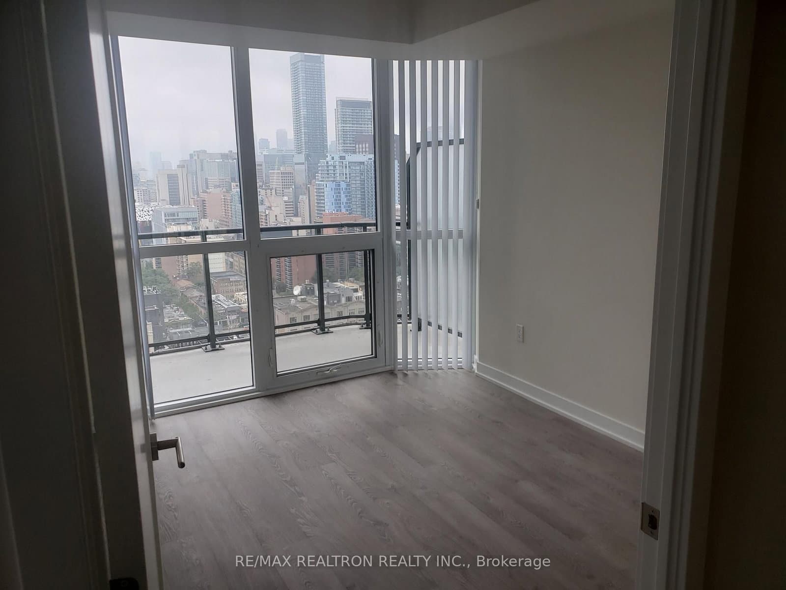 99 John Street, Unit 2307 thumbnail 2