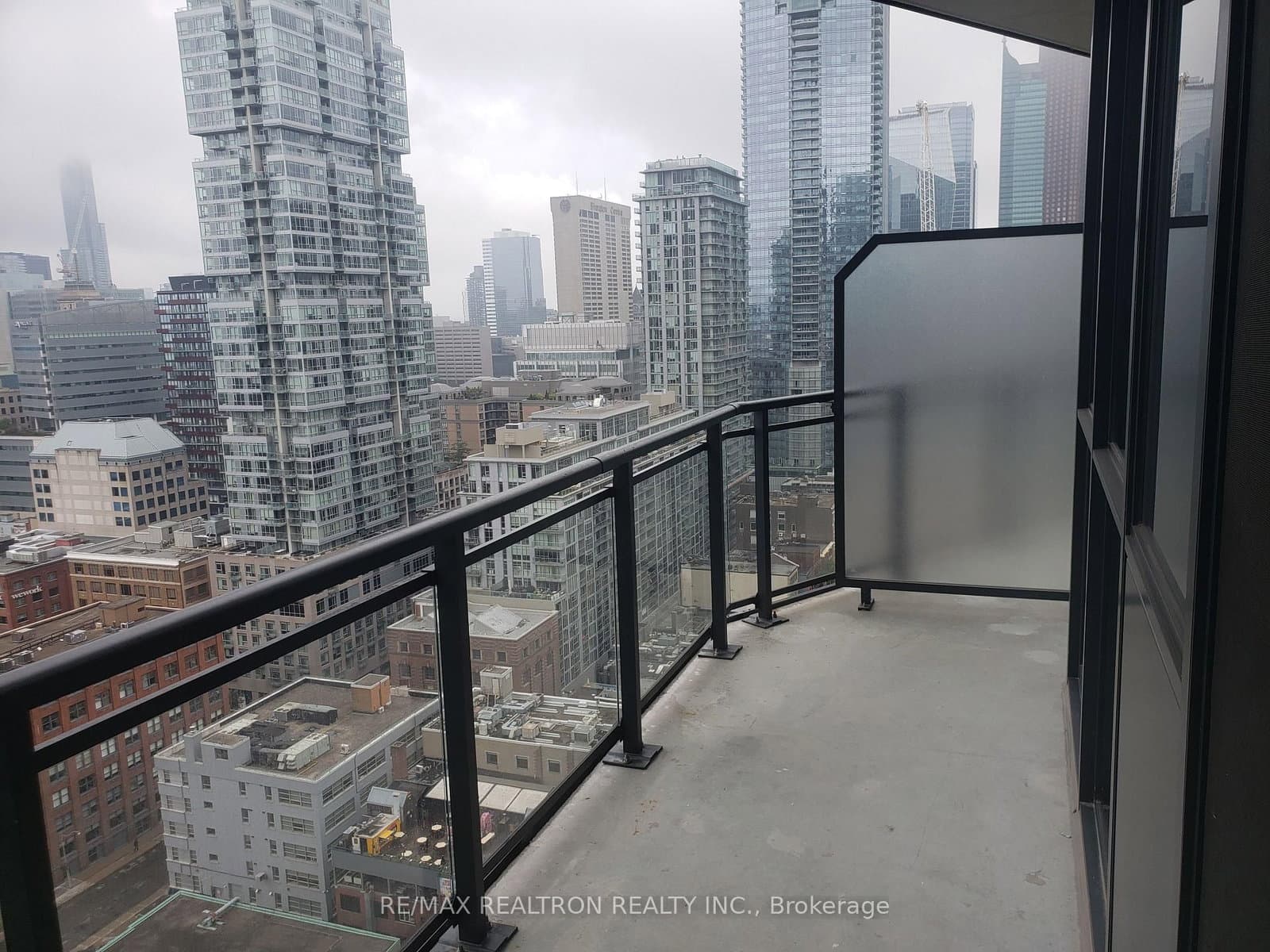 99 John Street, Unit 2307 thumbnail 3