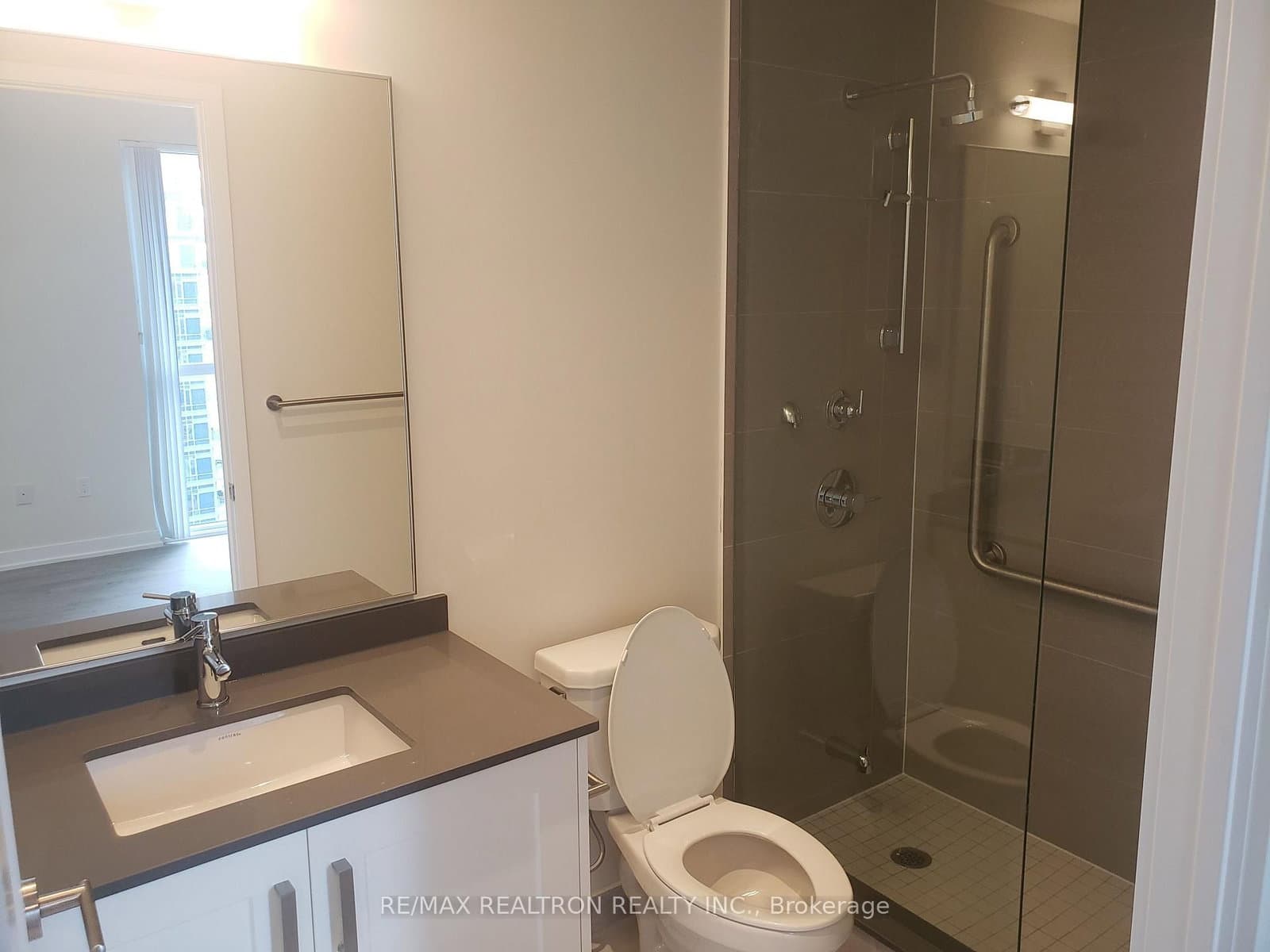 99 John Street, Unit 2307 thumbnail 7