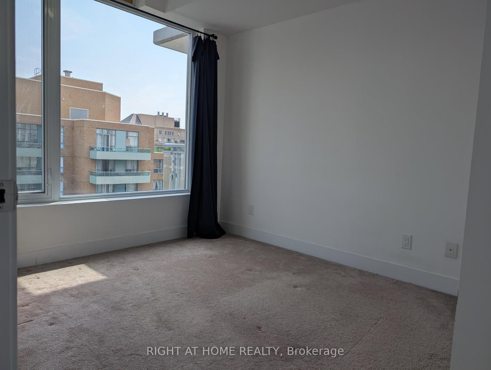 68 Merton Street, Unit 1010 thumbnail 6