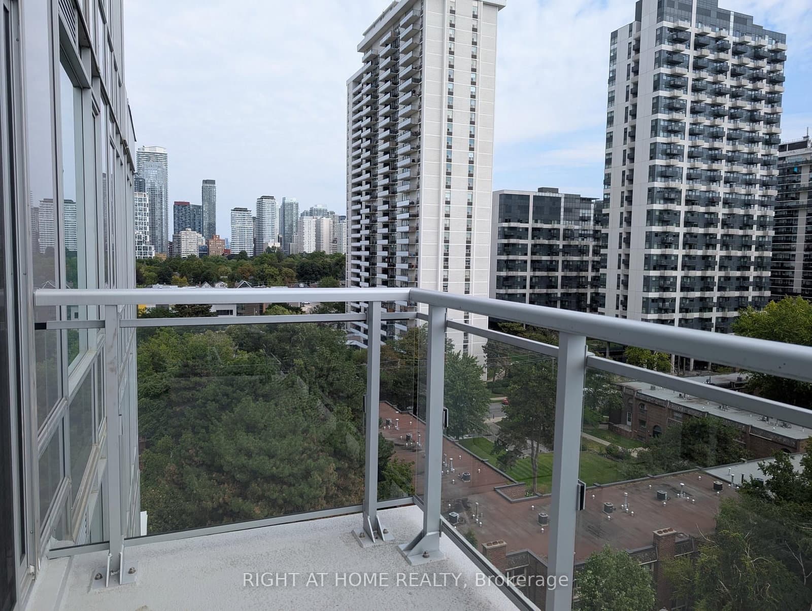 68 Merton Street, Unit 1010 thumbnail 8