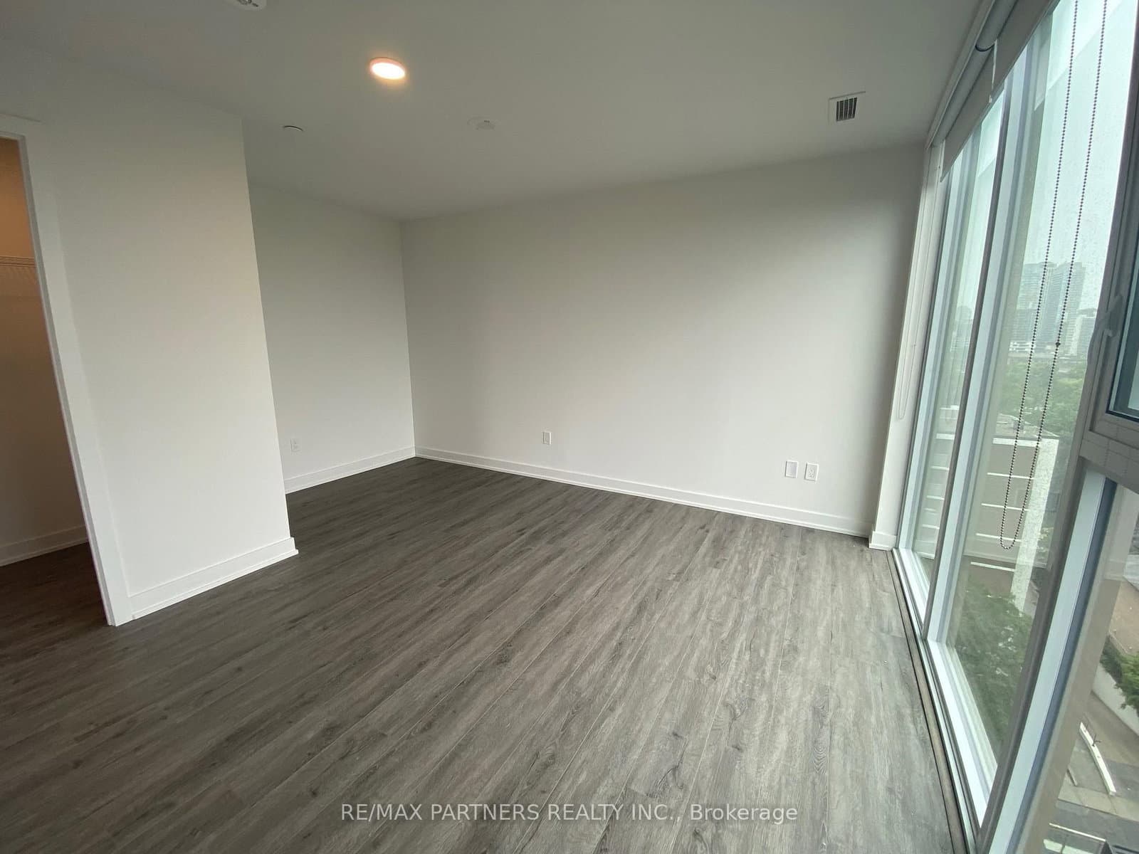 1 Cardiff Road, Unit 1001 thumbnail 7