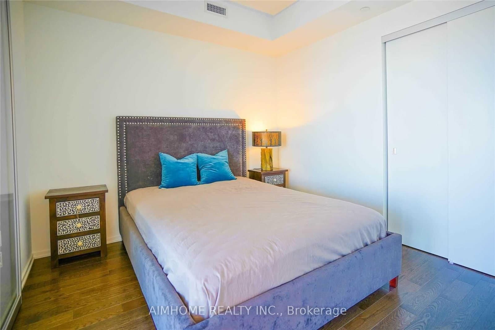16 Bonnycastle Street, Unit 2206 thumbnail 5
