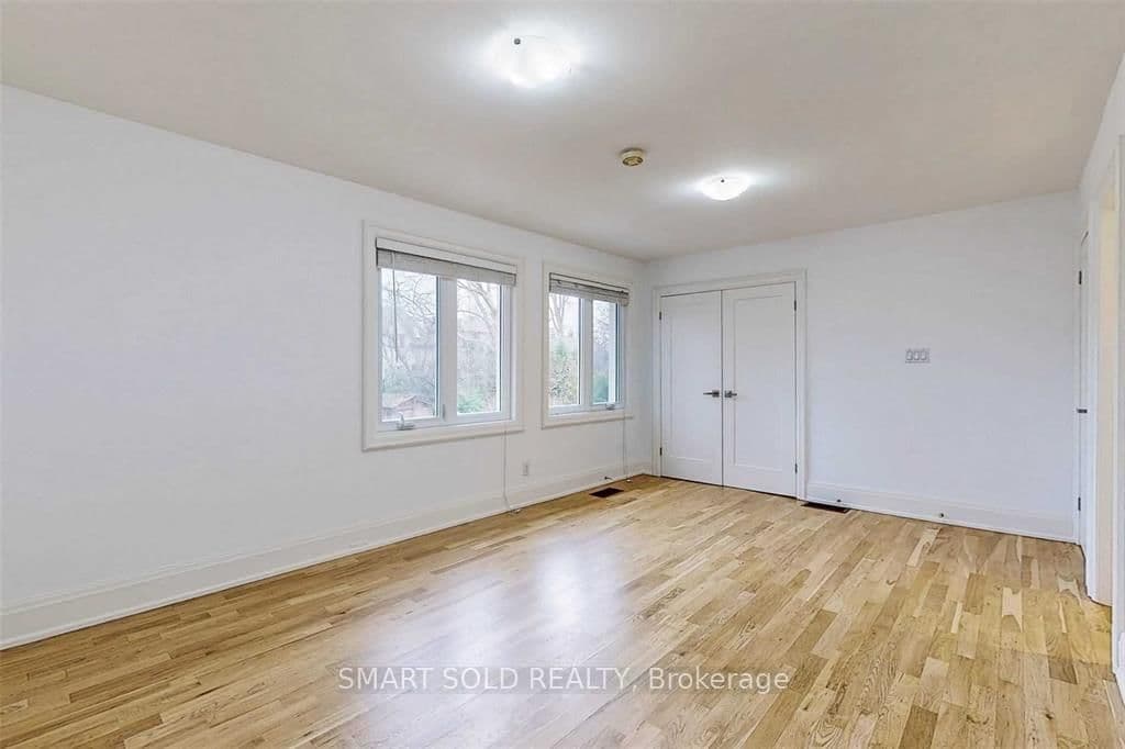 347 Cortleigh Boulevard thumbnail 27