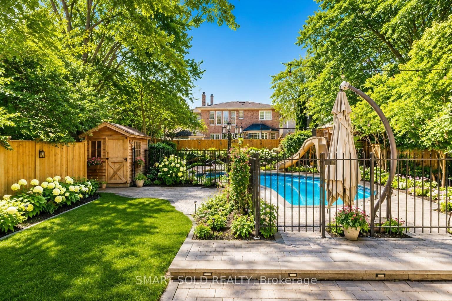 347 Cortleigh Boulevard thumbnail 33