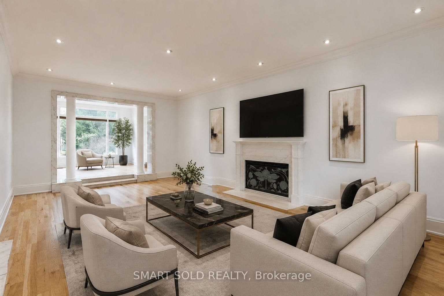 347 Cortleigh Boulevard thumbnail 6