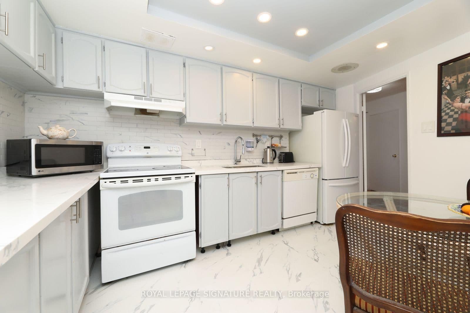3303 Don Mills Road, Unit 1402 thumbnail 15