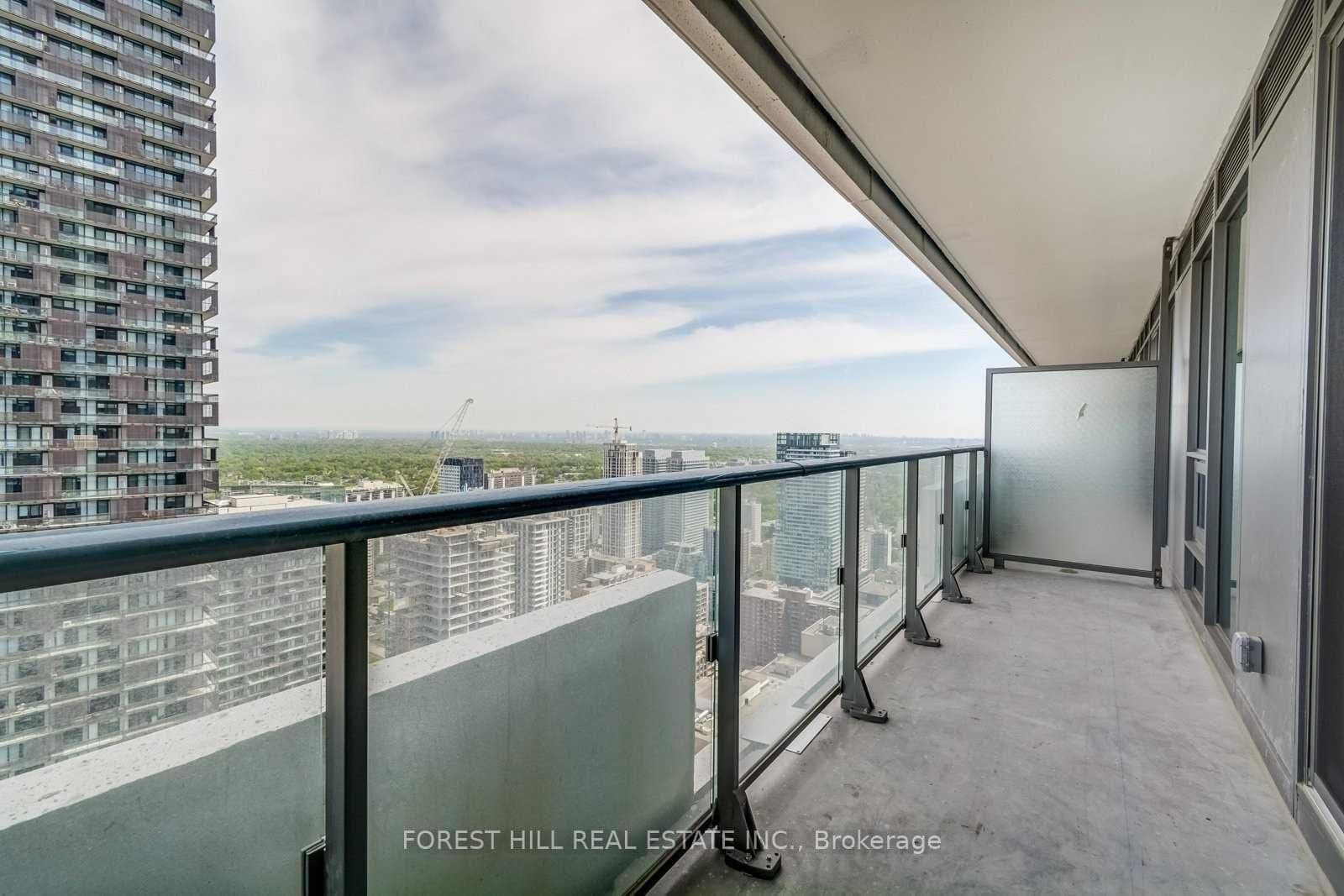 2221 Yonge Street, Unit 5610 thumbnail 24