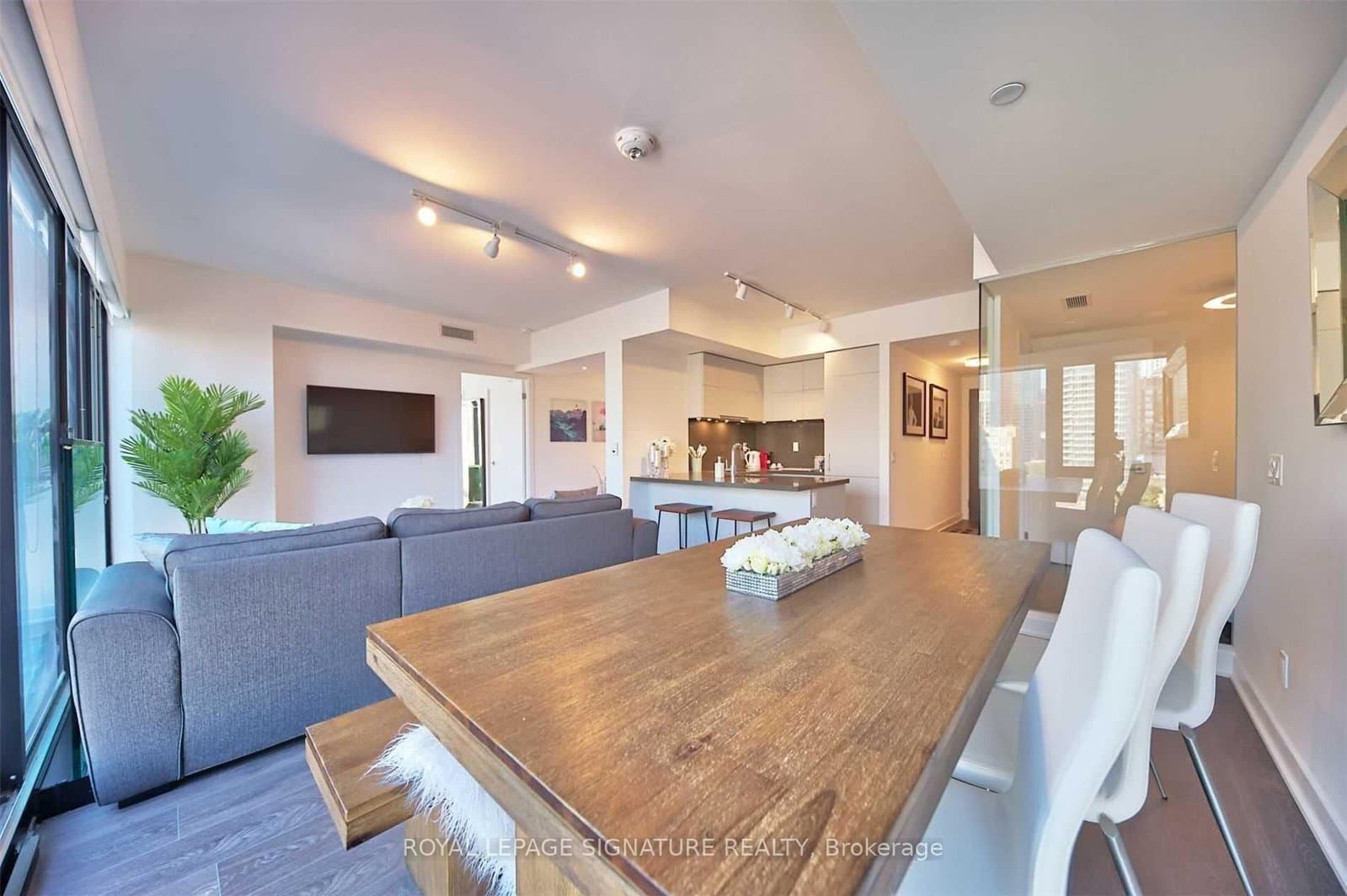 188 Cumberland Street, Unit 1004 thumbnail 5