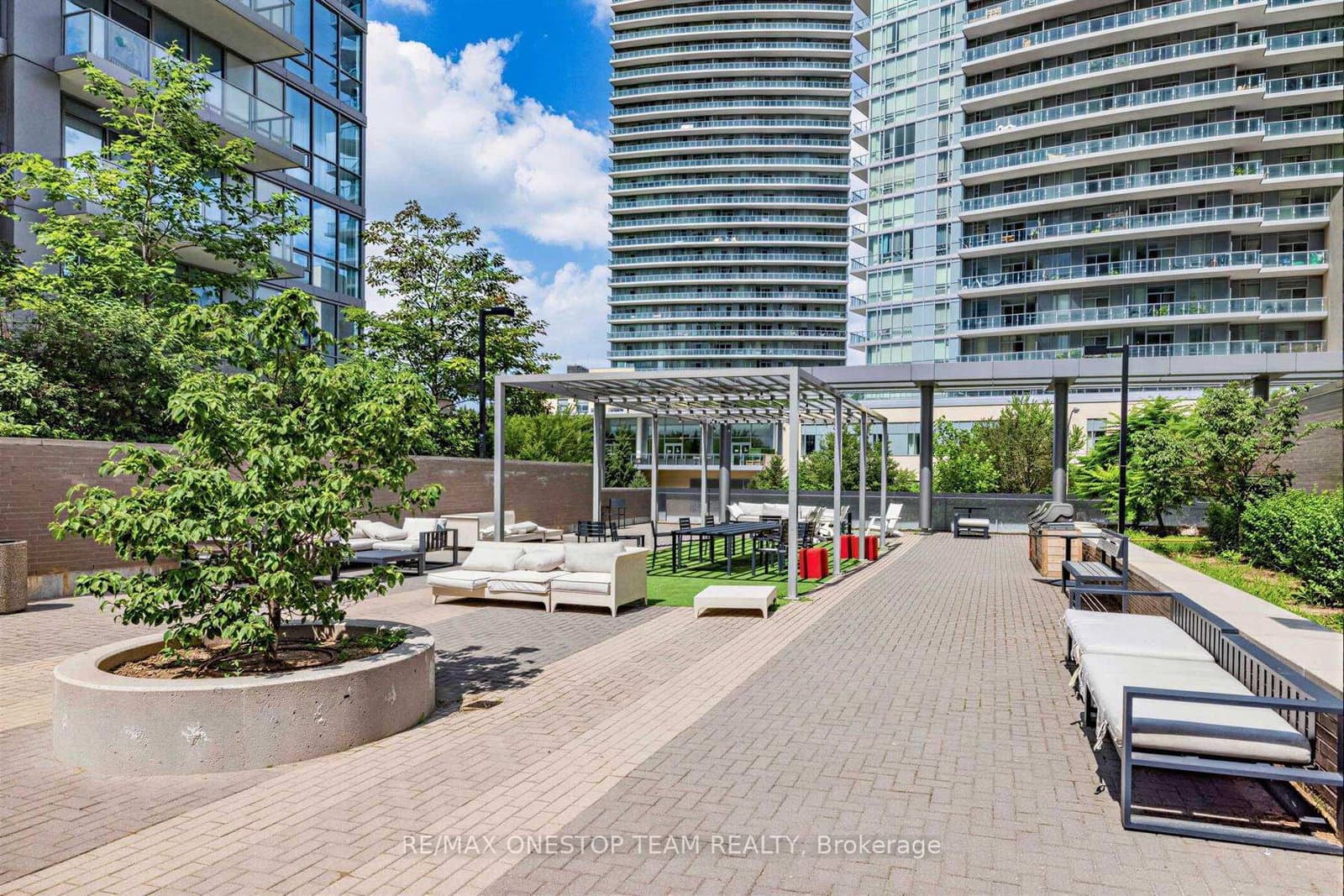 52 Forest Manor Road, Unit 707 thumbnail 33