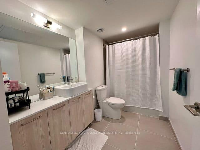 65 Mutual Street, Unit 1009 thumbnail 13
