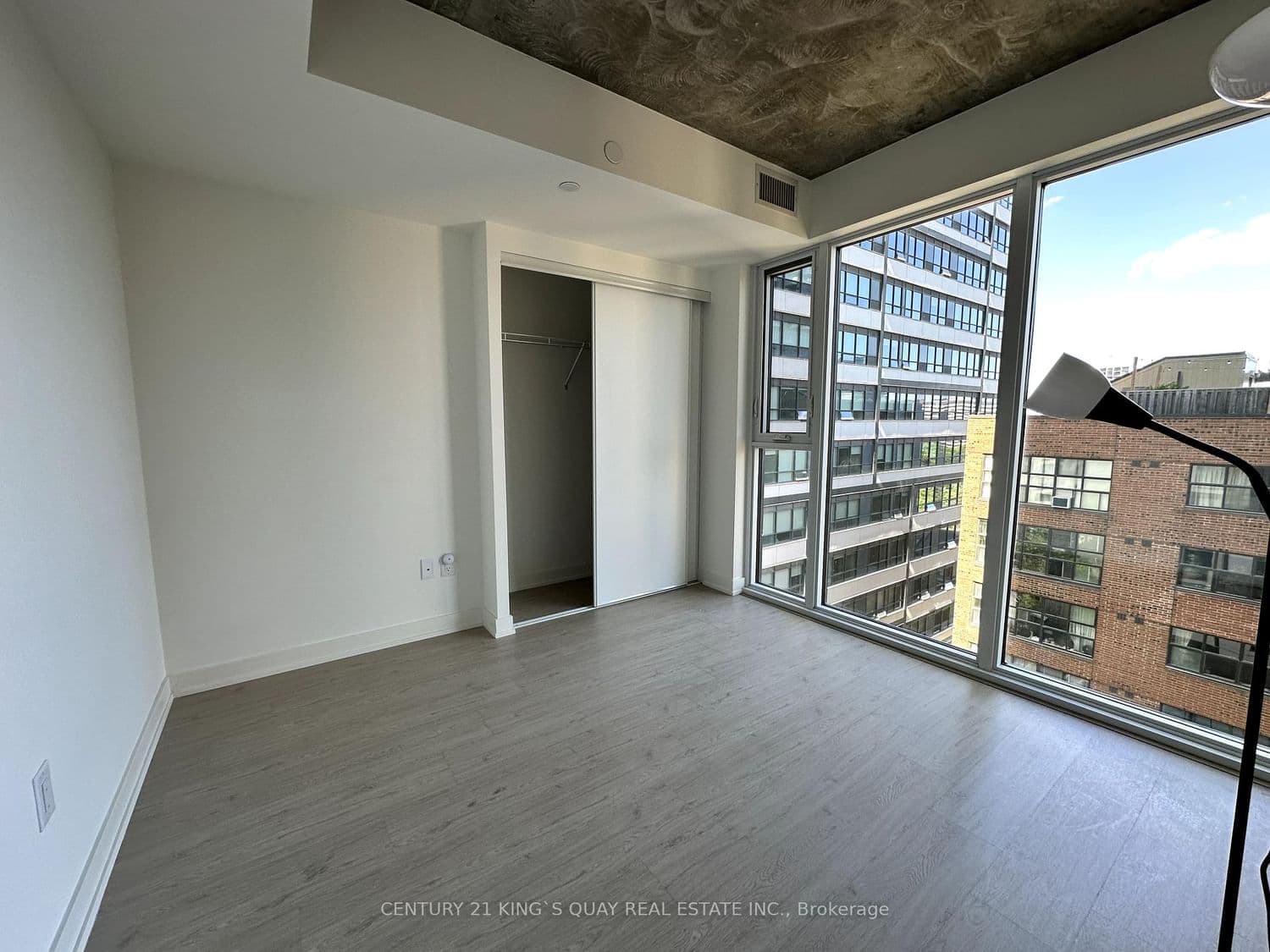 65 Mutual Street, Unit 1009 thumbnail 4