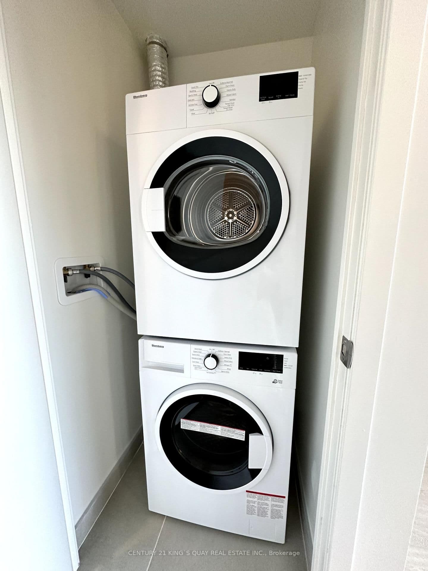 65 Mutual Street, Unit 1009 thumbnail 8