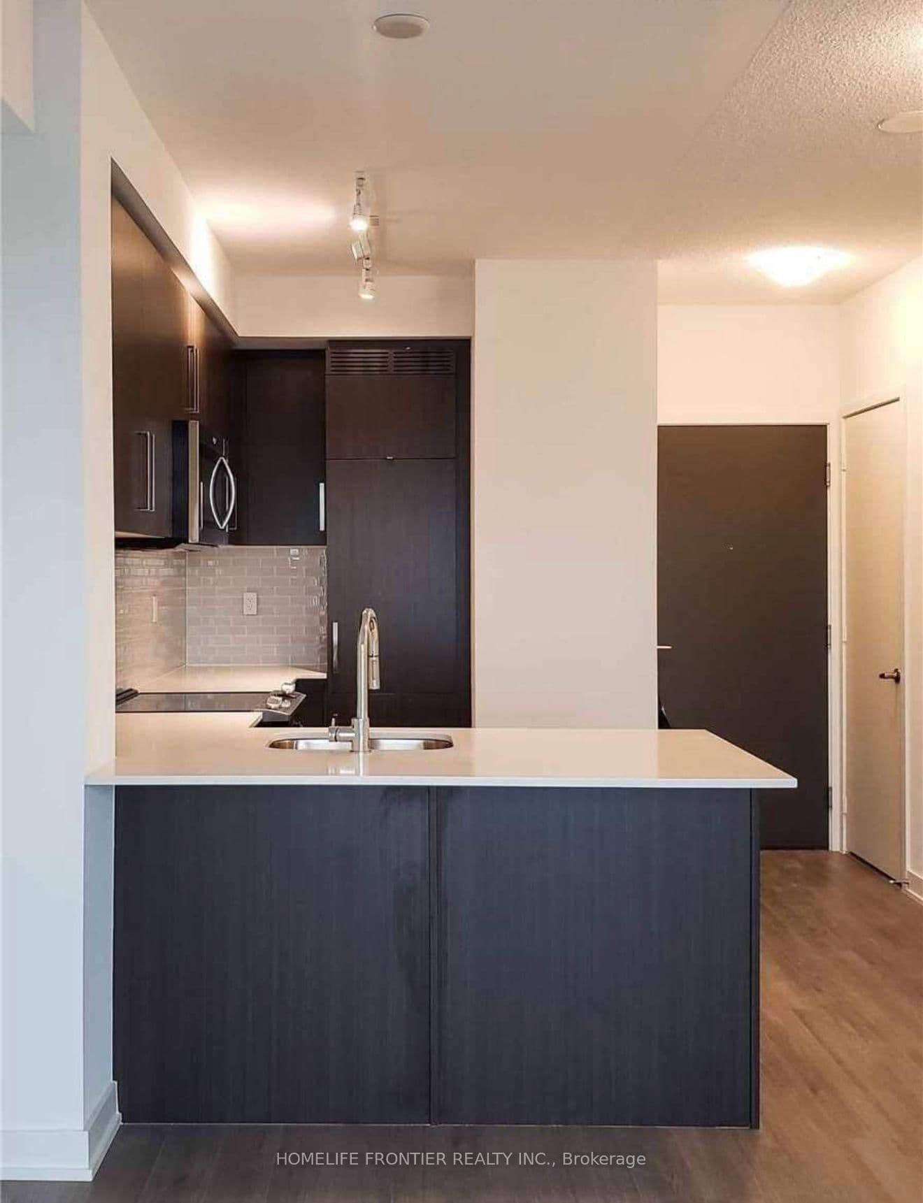 5180 Yonge Street, Unit 1802 thumbnail 3