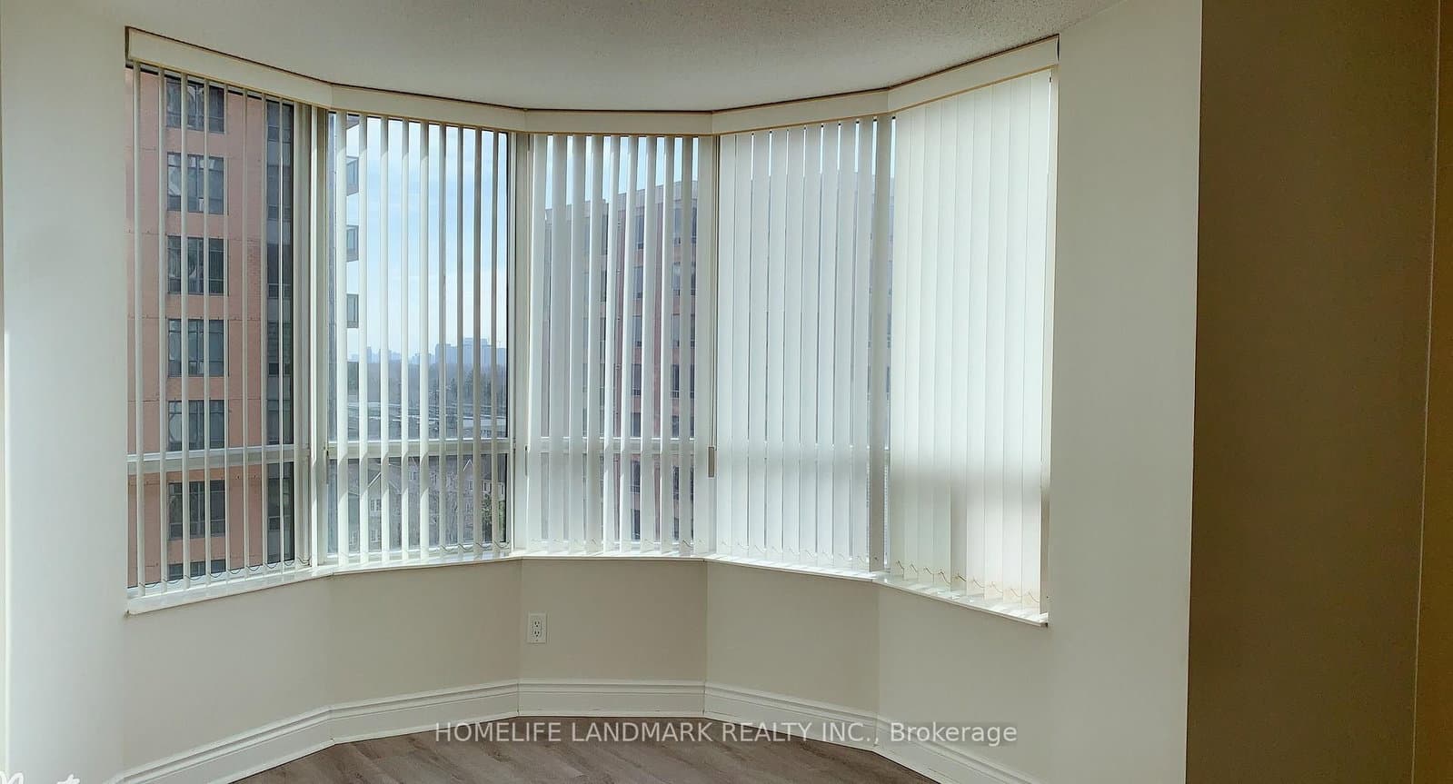 15 Northtown Way, Unit 822 thumbnail 6