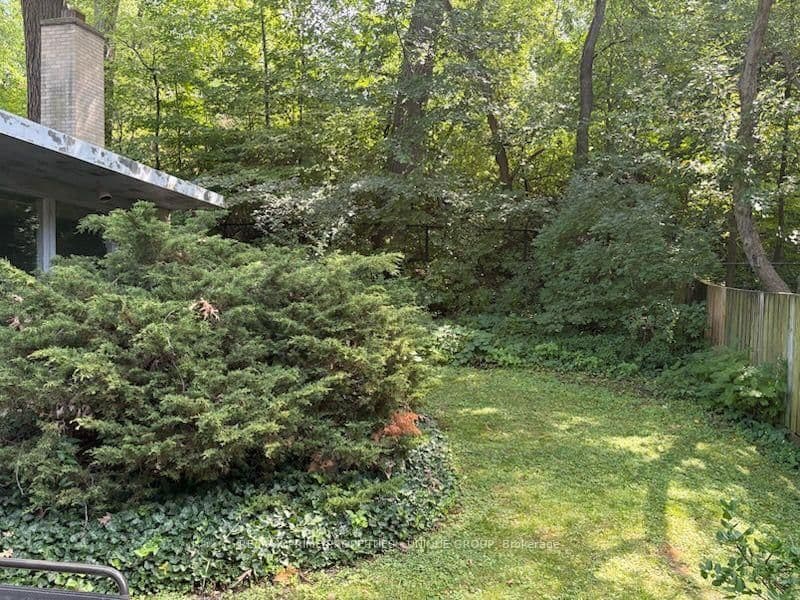 105 Park Road thumbnail 3