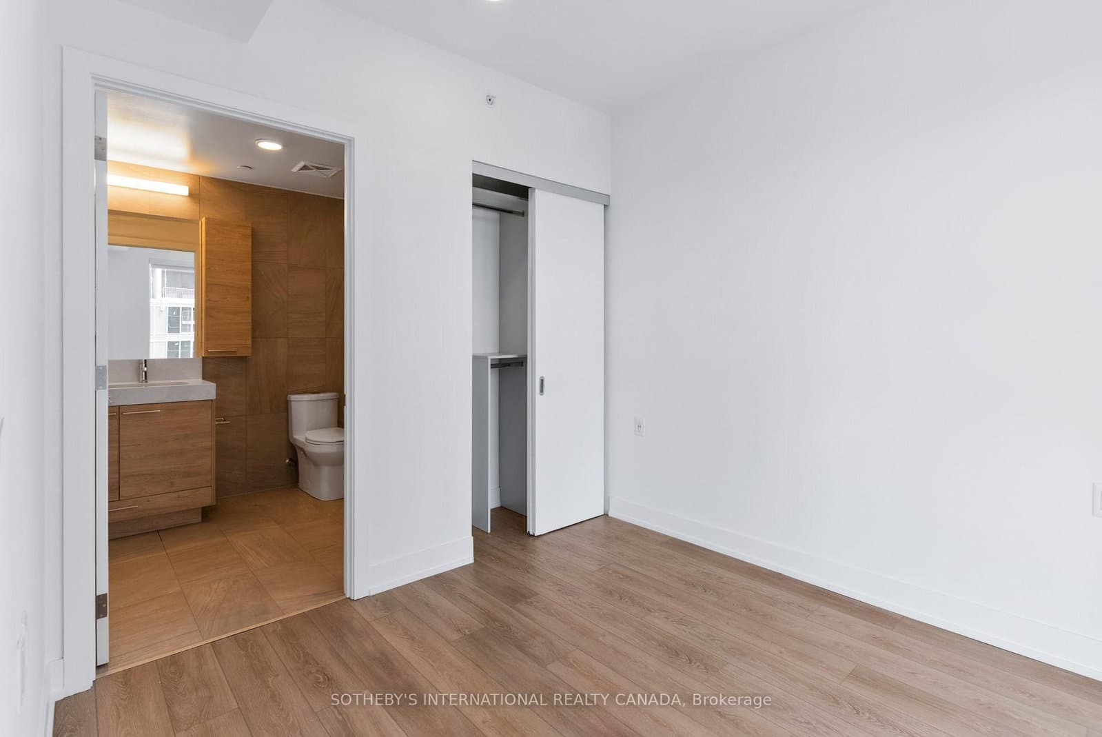 200 Redpath Avenue, Unit 3410 thumbnail 13
