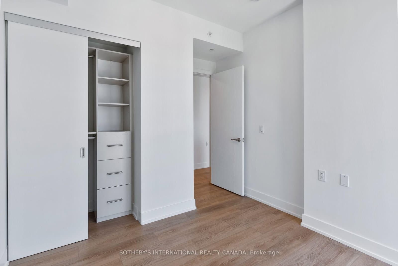 200 Redpath Avenue, Unit 3410 thumbnail 9