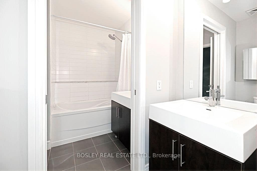 112 George Street, Unit S521 thumbnail 13