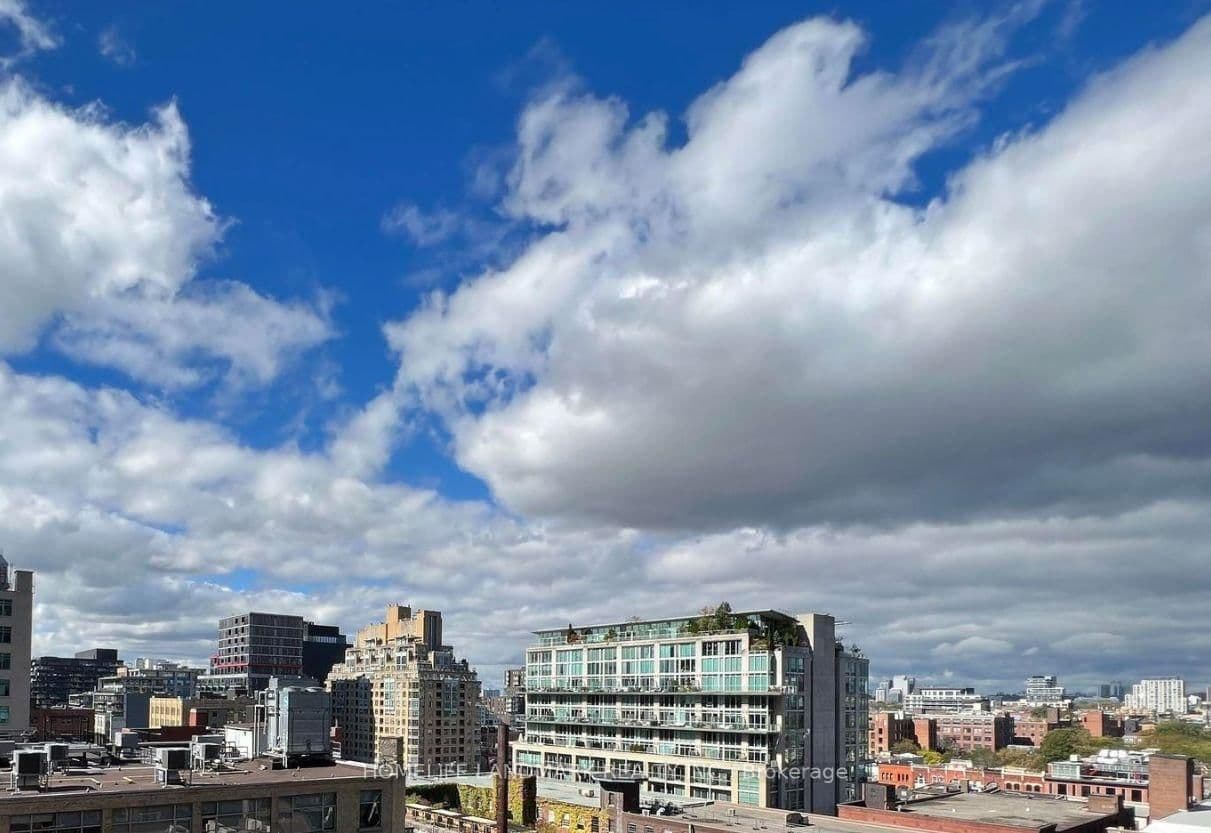 108 Peter Street, Unit 1318 thumbnail 11